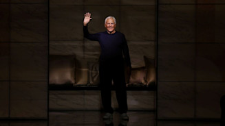 Il saluto discreto a Giorgio Armani