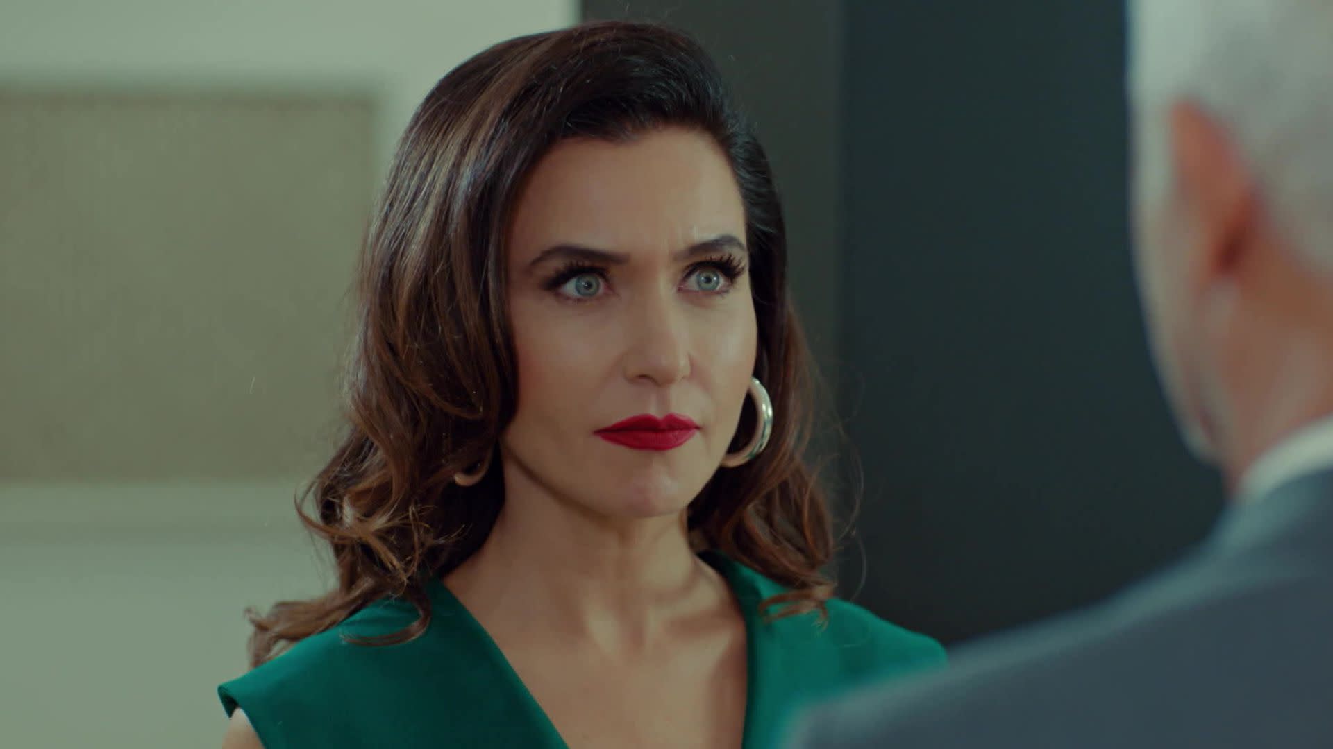 Forbidden Fruit 2, anticipazioni 22 agosto: Halit geloso di Ender |  Mediaset Infinity
