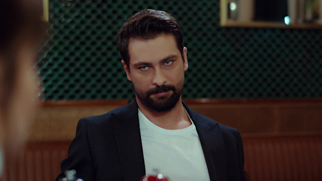 Alihan in una scena di Forbidden Fruit Alihan in una scena di Forbidden Fruit