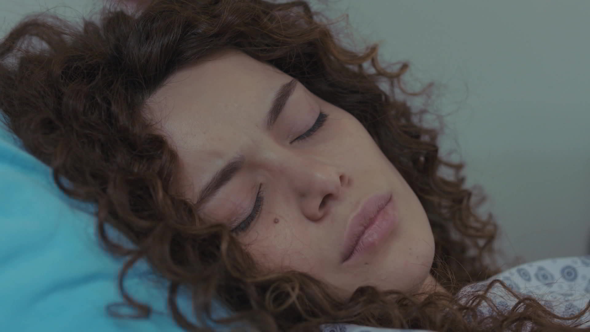 La forza di una donna, la puntata del 23 giugno in streaming: Sirin ...