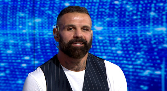 Alessio Sakara e l'amore: "Non serve apparire per far capire che stiamo insieme"