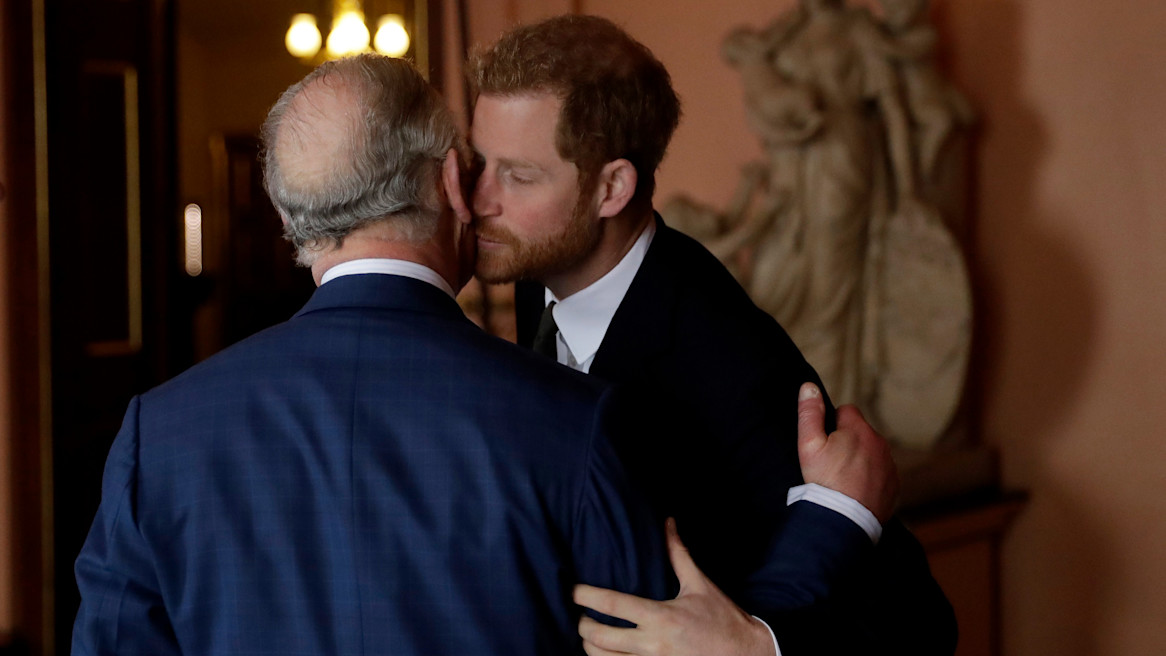 Harry ha incontrato re Carlo: “Papà sta benissimo”