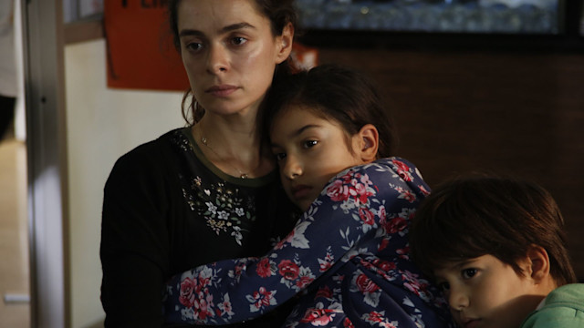 Bahar (Özge Özpirinççi) in La forza di una donna