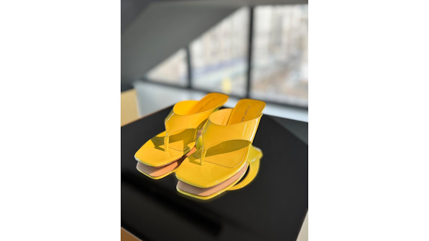 Stuart Weitzman Stuart Weitzman