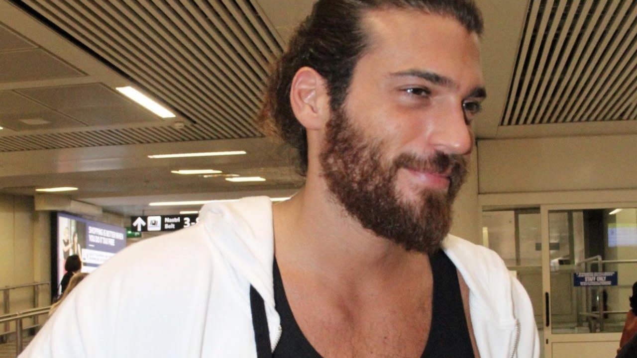 Can Yaman protagonista della nuova serie Mr Wrong Can Yaman protagonista della nuova serie Mr Wrong