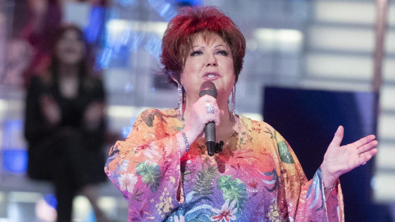 Orietta Berti canta Luna piena Mediaset Infinity