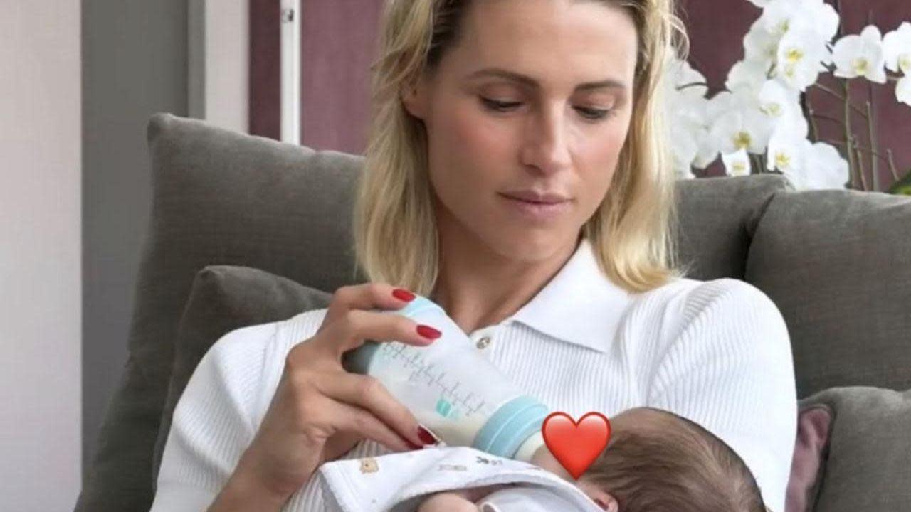 Michelle Hunziker "Fiera di fare la nonna" Mediaset Infinity