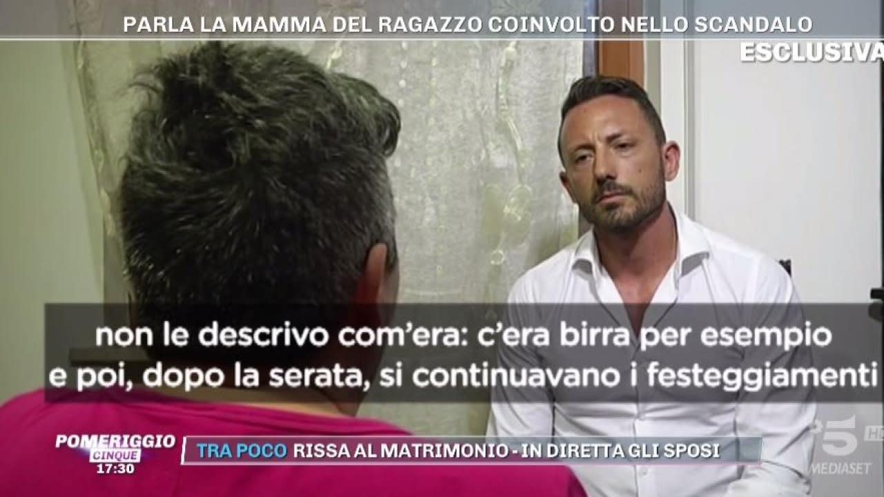 mamme e figlio fanno sesso